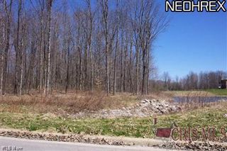 8000 Briarwood Court 22, Canfield, OH 44406