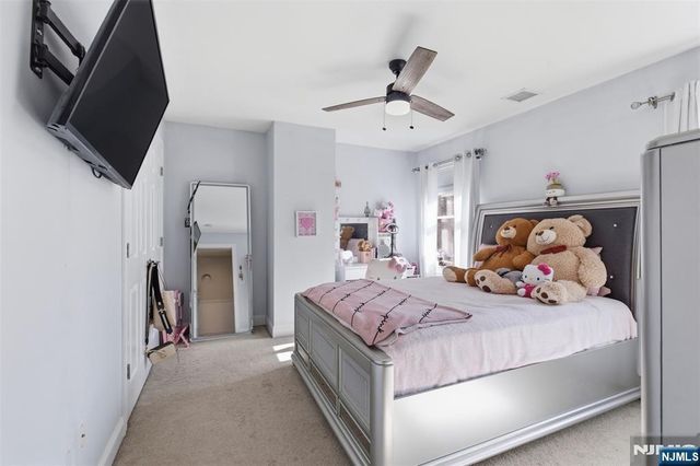 34 Tobyhanna Trail, Hopatcong, NJ 07843
