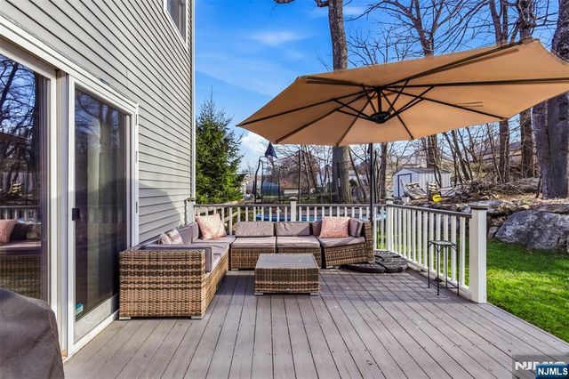 34 Tobyhanna Trail, Hopatcong, NJ 07843