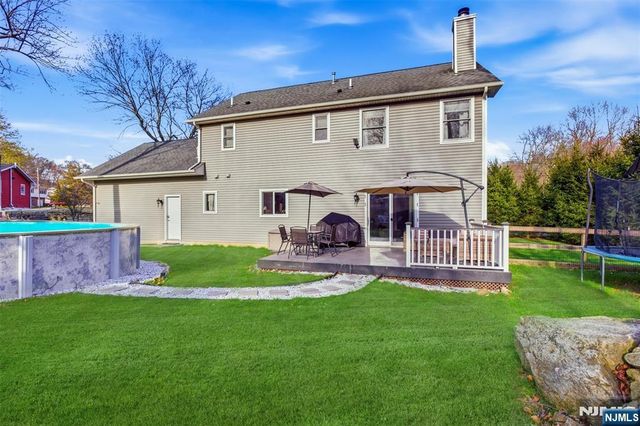 34 Tobyhanna Trail, Hopatcong, NJ 07843