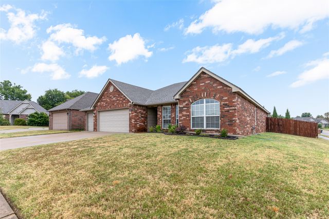 9802 E 110th Place North, Owasso, OK 74055