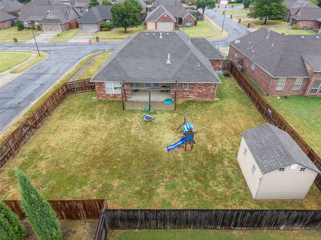 9802 E 110th Place North, Owasso, OK 74055