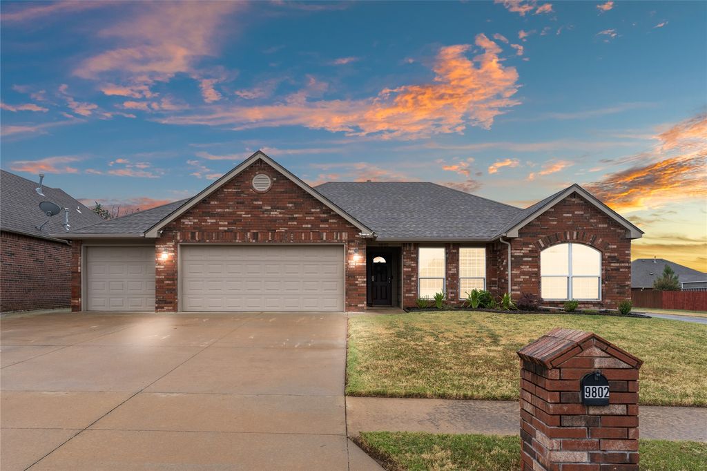 9802 E 110th Place North, Owasso, OK 74055
