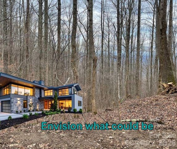 125 Gavin Glen Road, Weaverville, NC 28787