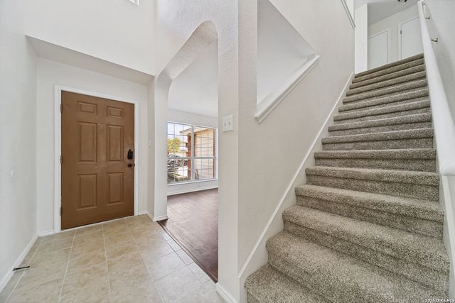 10730 Cat Mountain, San Antonio, TX 78251