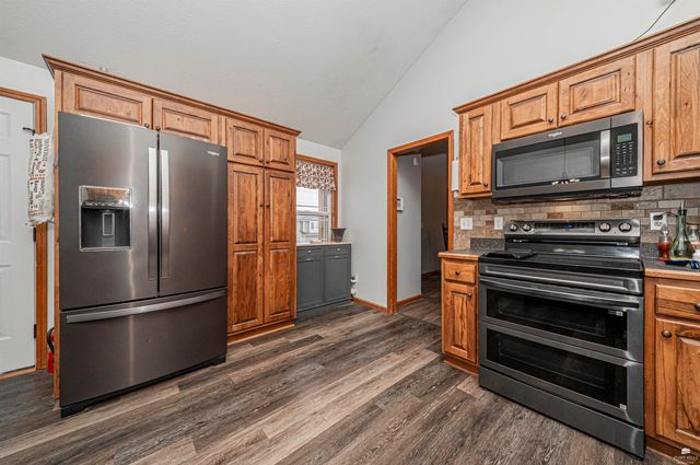 2714 Elm Creek Drive, Junction City, KS 66441