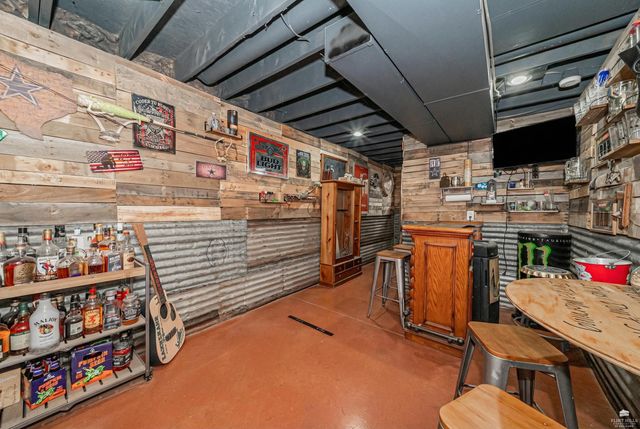 2714 Elm Creek Drive, Junction City, KS 66441