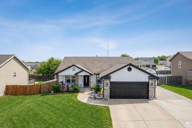 2714 Elm Creek Drive, Junction City, KS 66441