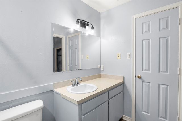 521 Hilltop Drive, Tool, TX 75143