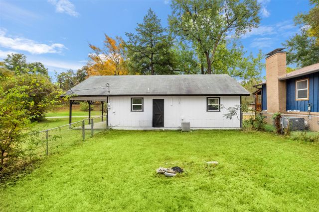 521 Hilltop Drive, Tool, TX 75143