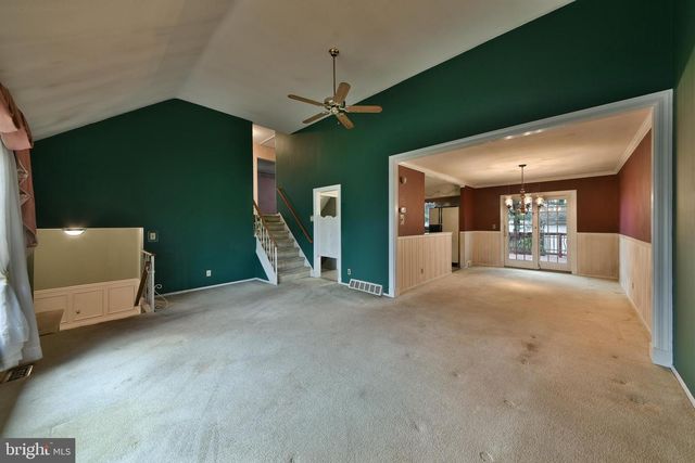 982 MUELLER RD, Warminster, PA 18974