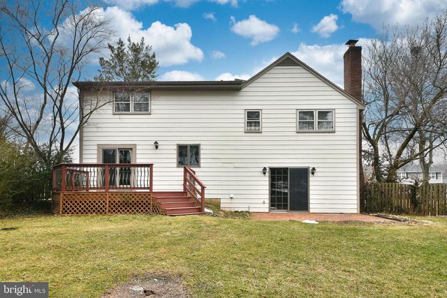 982 MUELLER RD, Warminster, PA 18974