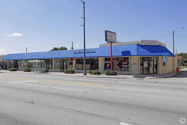 5325 SW 8th ST, Coral Gables, FL 33134
