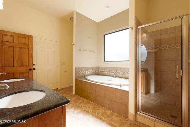 5805 W Oasis Road, Tucson, AZ 85742