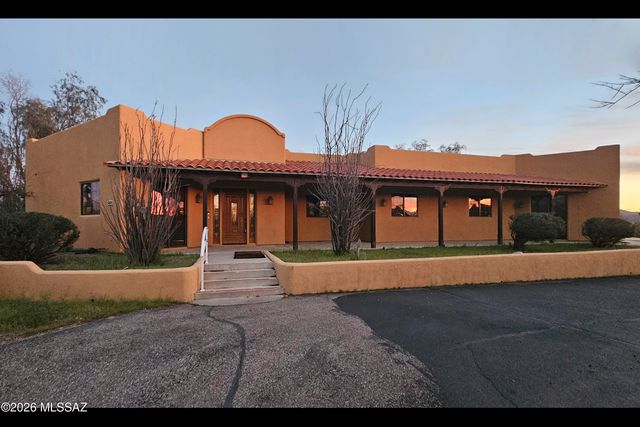 5805 W Oasis Road, Tucson, AZ 85742