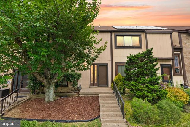 3415 WHEATWHEEL LN, Annandale, VA 22003