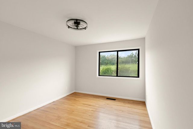 3415 WHEATWHEEL LN, Annandale, VA 22003