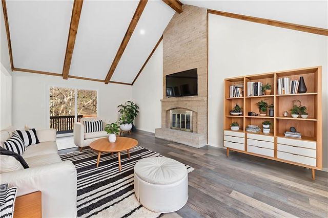 14417 S Locust Street, Olathe, KS 66062