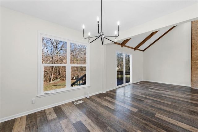 14417 S Locust Street, Olathe, KS 66062