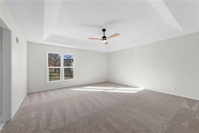 14417 S Locust Street, Olathe, KS 66062