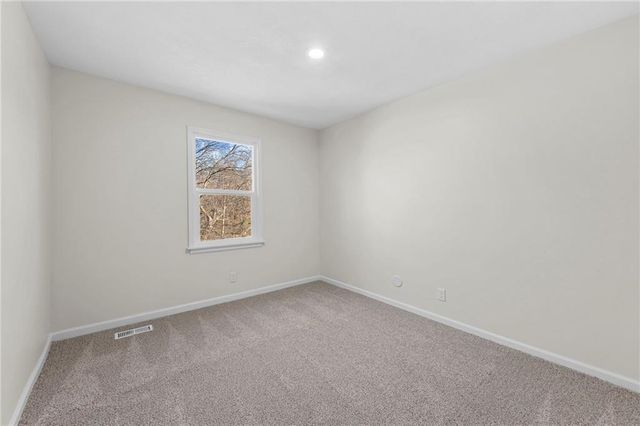 14417 S Locust Street, Olathe, KS 66062