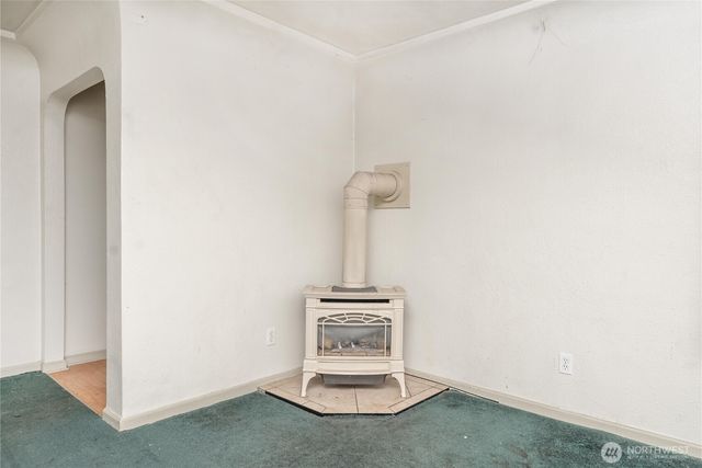 1102 E 57th Street, Tacoma, WA 98404