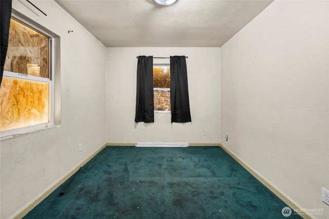 1102 E 57th Street, Tacoma, WA 98404