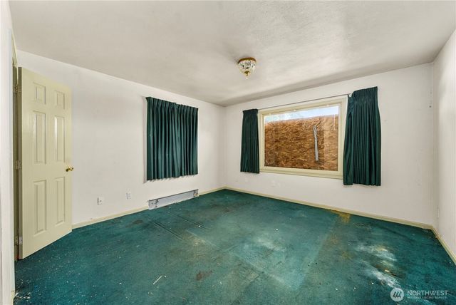 1102 E 57th Street, Tacoma, WA 98404