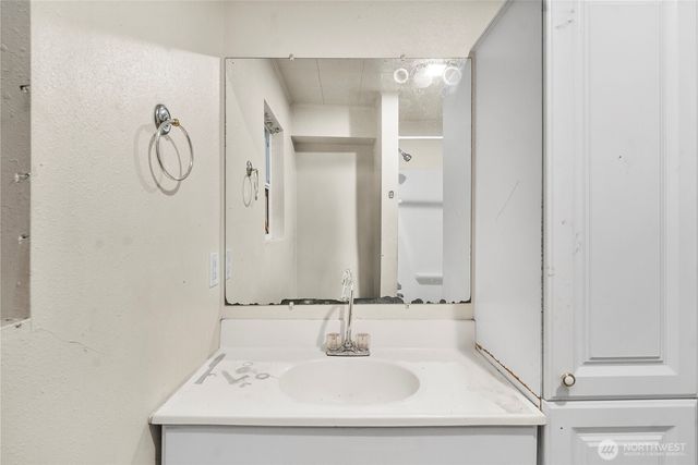 1102 E 57th Street, Tacoma, WA 98404