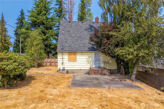 1102 E 57th Street, Tacoma, WA 98404