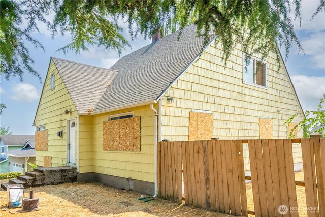 1102 E 57th Street, Tacoma, WA 98404