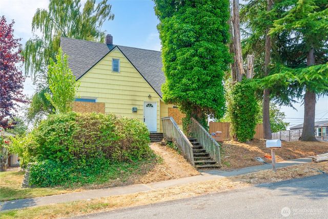 1102 E 57th Street, Tacoma, WA 98404