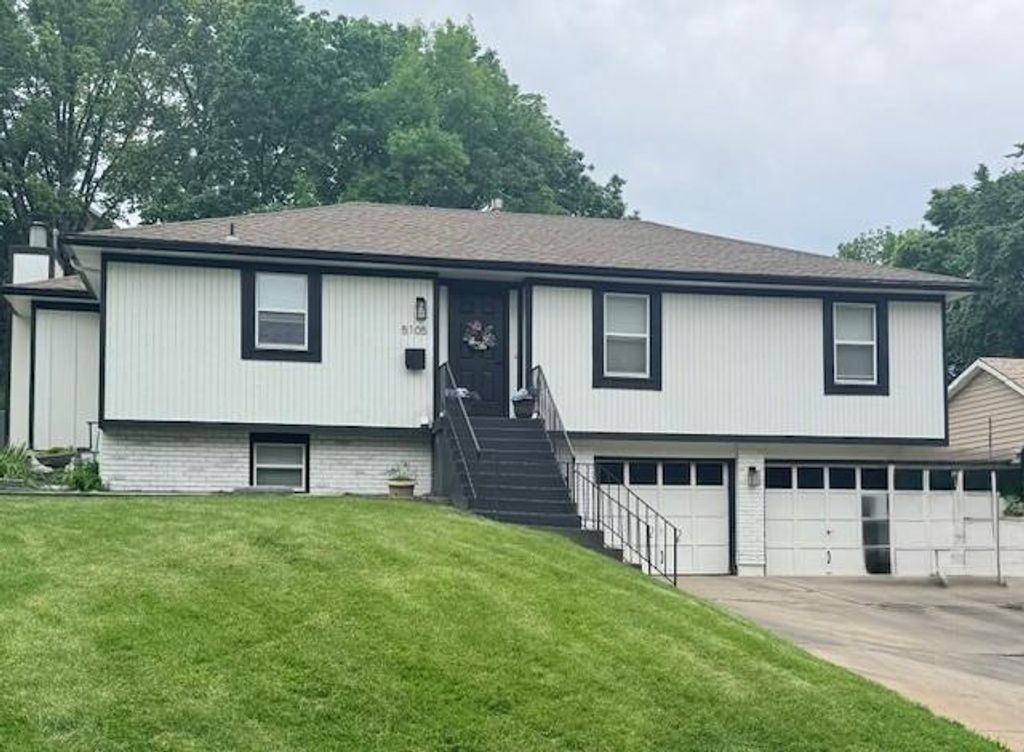 5105 Fairway Drive, Kansas City, MO 64129