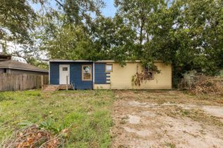 206 Owens Street, Houston, TX 77029