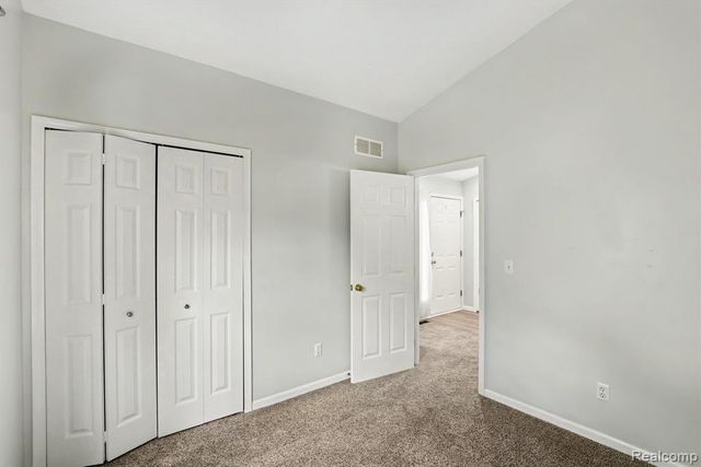 5576 Juneberry Court, Waterford, MI 48329