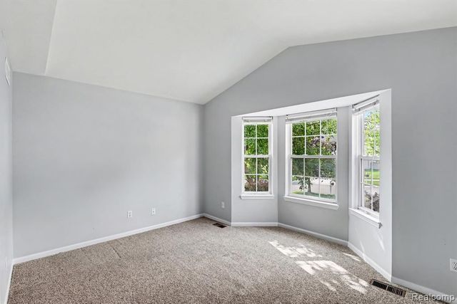 5576 Juneberry Court, Waterford, MI 48329
