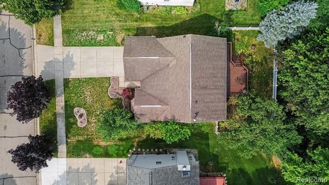 5576 Juneberry Court, Waterford, MI 48329