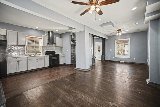 1129 Cleveland Avenue, Kansas City, KS 66104