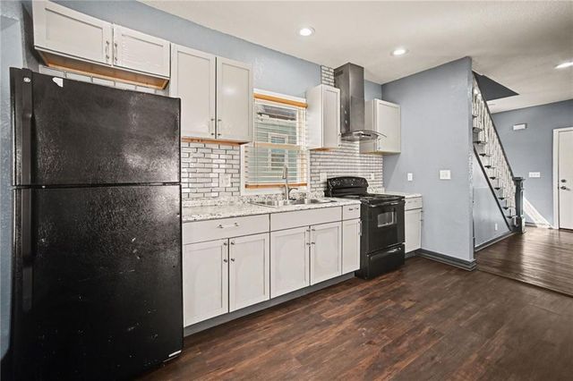 1129 Cleveland Avenue, Kansas City, KS 66104