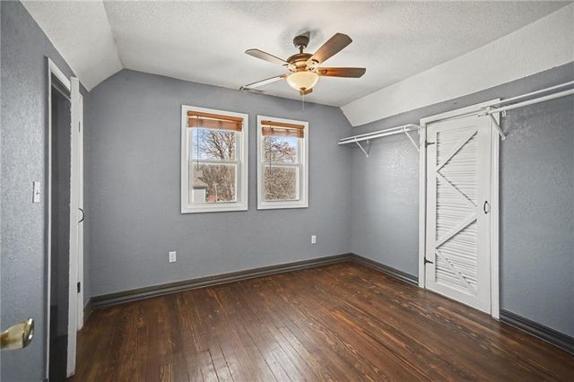 1129 Cleveland Avenue, Kansas City, KS 66104