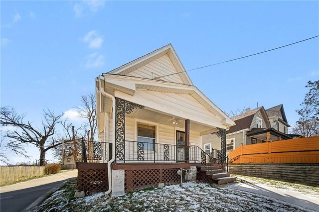 1129 Cleveland Avenue, Kansas City, KS 66104