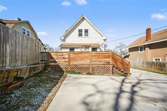 1129 Cleveland Avenue, Kansas City, KS 66104