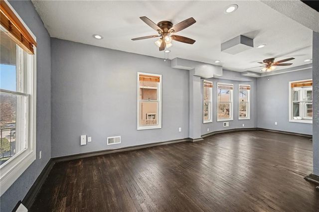 1129 Cleveland Avenue, Kansas City, KS 66104