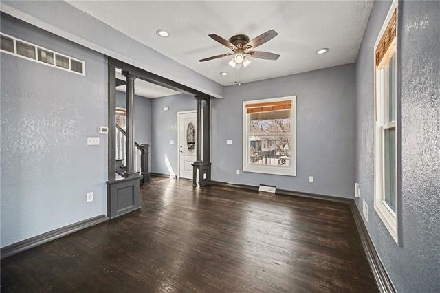 1129 Cleveland Avenue, Kansas City, KS 66104