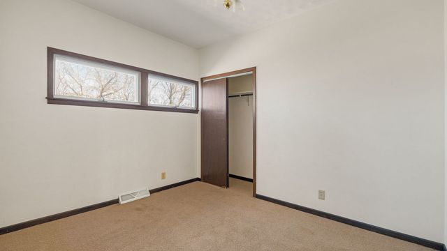 1745 S Utah Avenue, Davenport, IA 52804