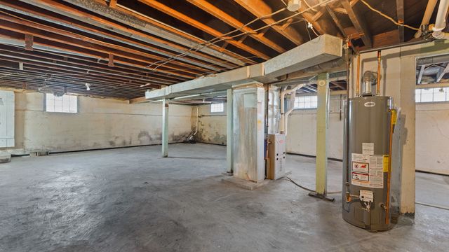 1745 S Utah Avenue, Davenport, IA 52804