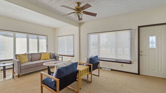 1745 S Utah Avenue, Davenport, IA 52804