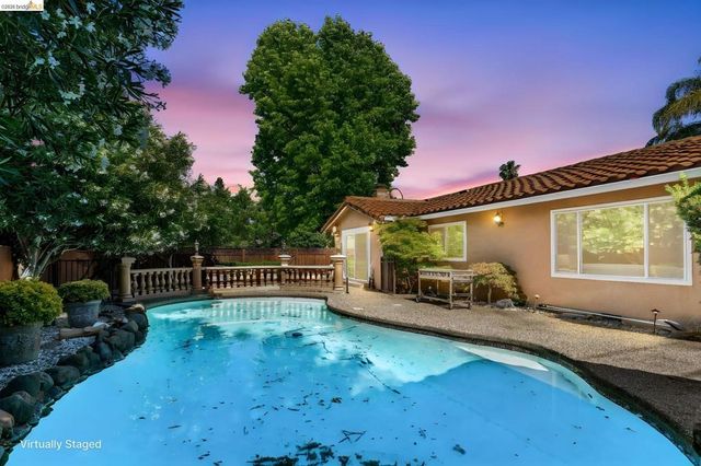 2618 Via Verde, Walnut Creek, CA 94598