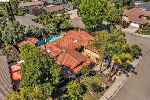 2618 Via Verde, Walnut Creek, CA 94598