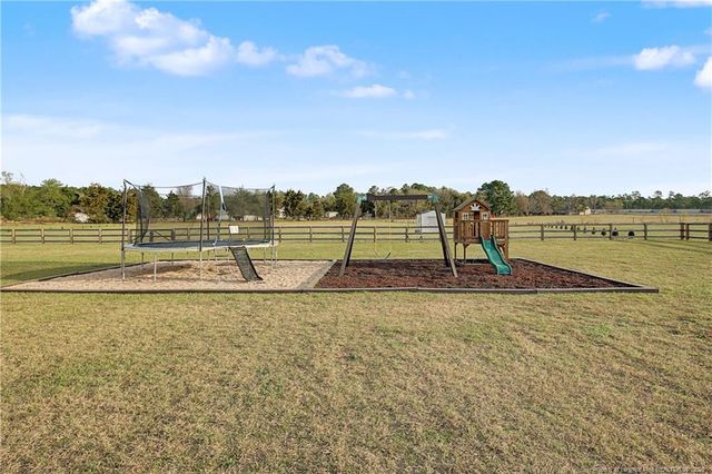 380 Sweet Grass Lane, Raeford, NC 28376